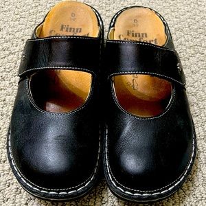 Finn Comfort - Stanford - Black leather - EU 39D - Fits 7.5